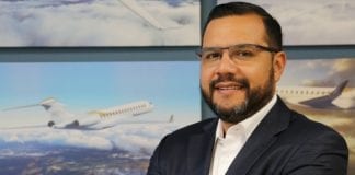 Egresado UDLAP, vicepresidente de Bombardier Aerospace México