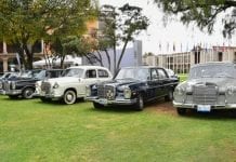 Añoranza plena la exhibición de autos antiguos en la UDLAP