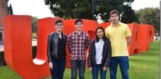 Estudiantes de bloque de la UDLAP figuran en el Primer Concurso Franquista de Vivienda Emergente 19S