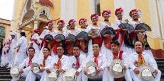 El ballet folclórico de la UDLAP fue parte del record Guinness de La Bamba, celebrado en Veracruz