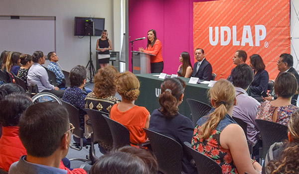 UDLAP incentiva el exposición profesional en personas con discapacidad
