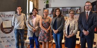 UDLAP dona 145 libros para la Sala de Leída Casa del Puente de Bubas