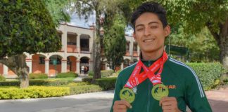 10 medallas adornaron la proceder de los Aztecas UDLAP en el Campechano de Canadá