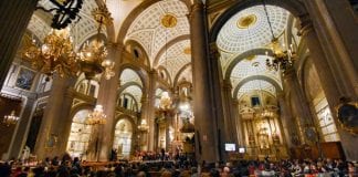 UDLAP presenta su tradicional concierto navideño en la Catedral Fortificación de Puebla