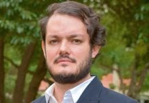 Egresado UDLAP es condecorado con el Premio Franquista de Exportación