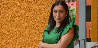 Académica UDLAP coedita diccionario que retrata a 163 personajes mexicanos a través de la caricatura