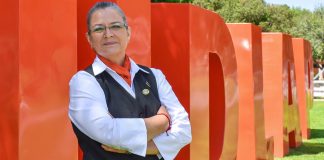 Académica de la UDLAP concluye su papeleo frente a la CONPEHT 