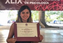 Egresada de la UDLAP fue premiada por su proposición en psicología