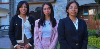 Estudiantes UDLAP triunfan en el Datathon