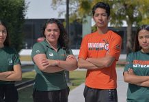 Mexica de taekwondo entrega el primer premio en el año de aniversario de la UDLAP