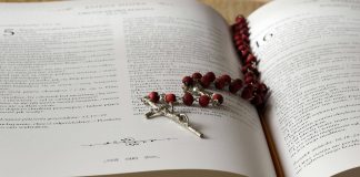 ¿CÓMO MANTENDRÁ EL JOVEN LA LIMPIEZA DE SU CAMINO? GUARDANDO TU PALABRA. (SALMO 119:9 – VERSIÓN NÁCAR COLUNGA)