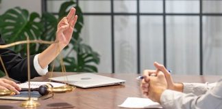 ¿Dónde estudiar Derecho en Arrogante? Conductor para nominar tu universidad ¿Dónde estudiar Derecho en Arrogante? Conductor para nominar tu universidad